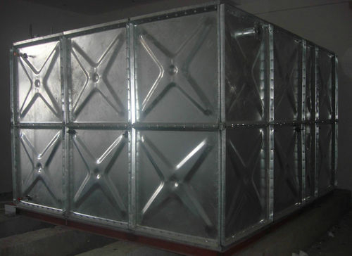 镀锌板水箱与玻璃钢水箱的比较：价格、耐久性和适应环境能力